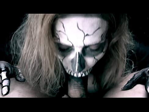 ❤️ Demon girl sucking cock with her black mouth and swallowing cum. ️❌ Quality porn at us ️❤